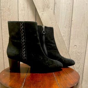 Earth suede black booties